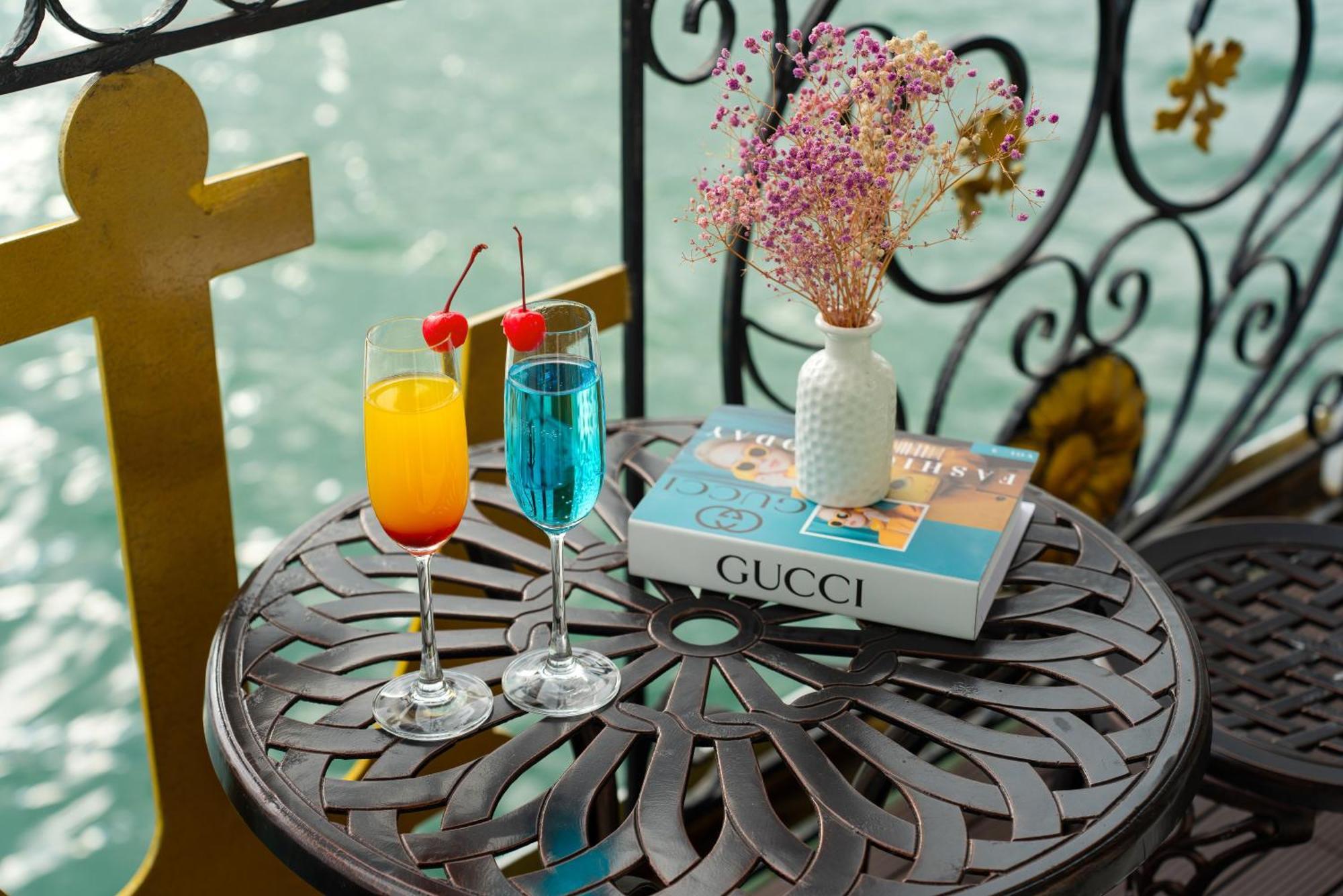 Halong Aquamarine Royal Cruise Hotel Hạ Long Ngoại thất bức ảnh