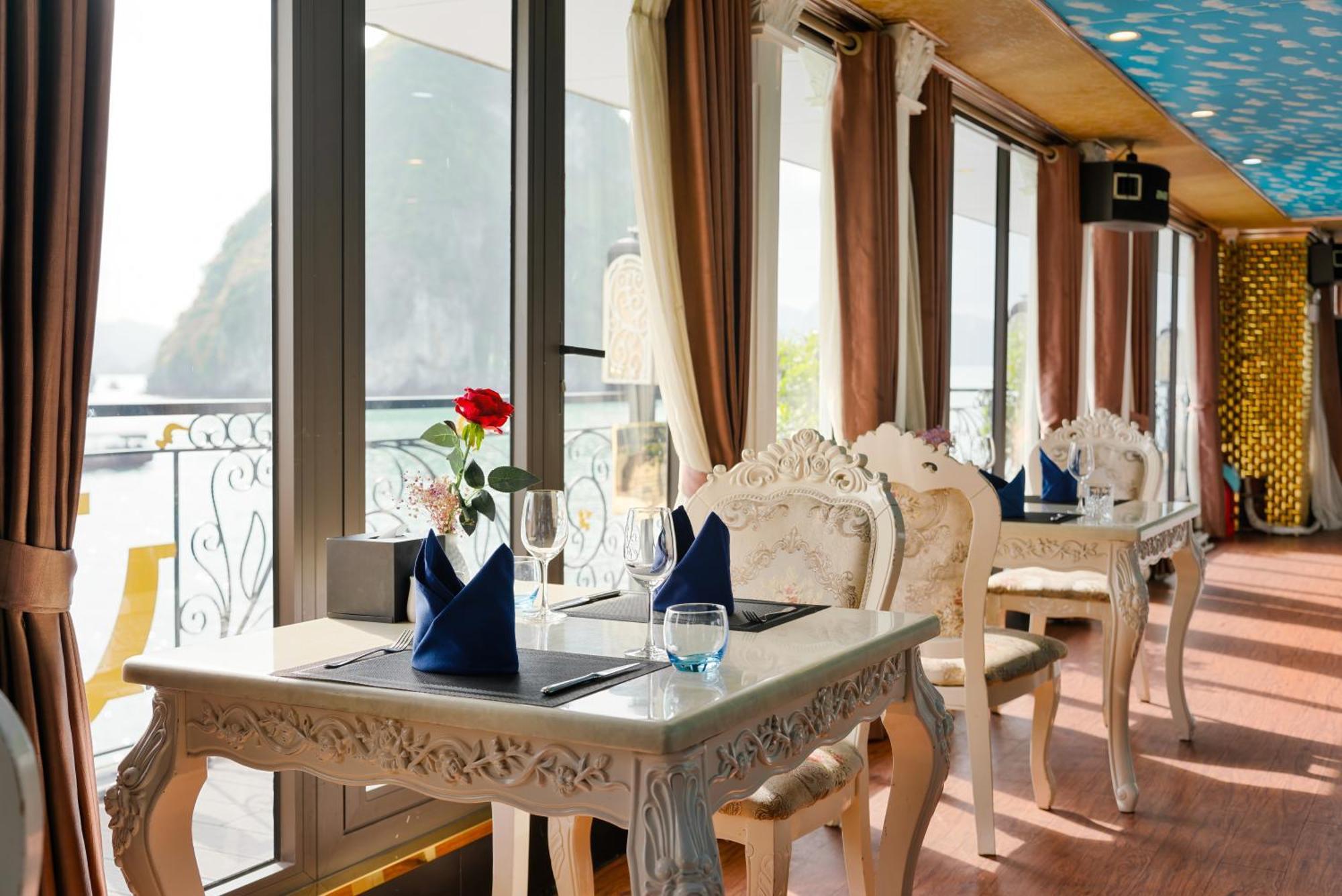 Halong Aquamarine Royal Cruise Hotel Hạ Long Ngoại thất bức ảnh